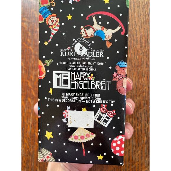 Kurt Adler Mary Engelbreit Gift Angel Christmas Collection Ornament New In Box - Picture 5 of 5